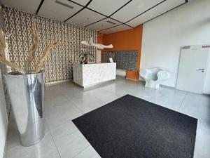 Pronájem bytu 1+kk, Praha - Karlín, Molákova, 36 m2