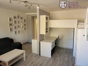 Pronájem bytu 2+1, Sezimovo Ústí, Dukelská, 70 m2