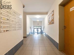 Prodej bytu 1+kk, Praha - Holešovice, Osadní, 44 m2