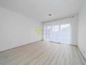 Pronájem bytu 1+kk, Praha - Hloubětín, Poděbradská, 32 m2