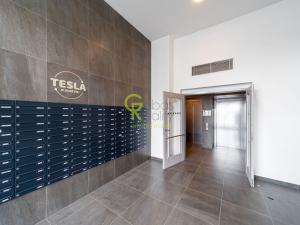 Pronájem bytu 1+kk, Praha - Hloubětín, Poděbradská, 32 m2
