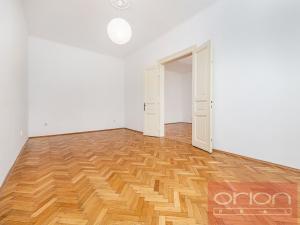 Pronájem bytu 3+1, Praha - Smíchov, Zborovská, 105 m2