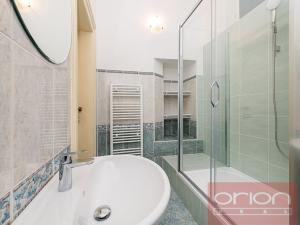 Pronájem bytu 3+1, Praha - Smíchov, Zborovská, 105 m2