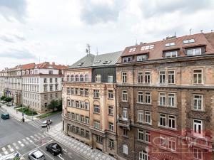 Pronájem bytu 3+1, Praha - Smíchov, Zborovská, 105 m2