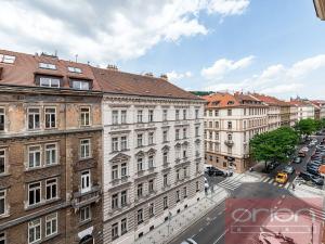 Pronájem bytu 3+1, Praha - Smíchov, Zborovská, 105 m2