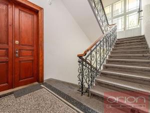 Pronájem bytu 3+1, Praha - Smíchov, Zborovská, 105 m2