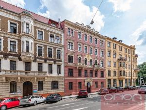 Pronájem bytu 3+1, Praha - Smíchov, Zborovská, 105 m2