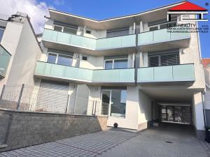 Pronájem garáže, Brno, Faměrovo náměstí, 13 m2