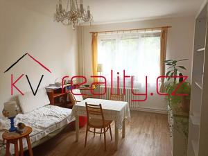 Pronájem bytu 1+1, Hroznětín, Sídliště, 37 m2