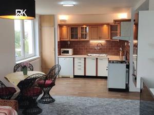 Pronájem bytu 3+kk, Jestřabí Lhota, 90 m2