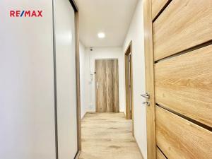 Pronájem bytu 3+kk, Praha - Kobylisy, Střekovská, 67 m2