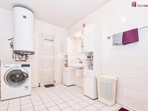 Prodej rodinného domu, Hostín, 210 m2