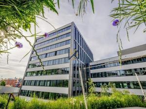 Pronájem kanceláře, Praha - Smíchov, Plzeňská, 500 m2