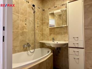 Pronájem bytu 2+kk, Praha - Komořany, Na Komořsku, 45 m2