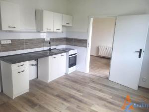 Pronájem bytu 2+1, Děčín - Děčín XXXII-Boletice nad Labem, V Sídlišti, 48 m2