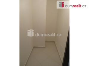 Pronájem bytu 2+kk, Praha - Dolní Měcholupy, Honzíkova, 60 m2