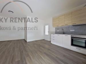 Prodej bytu 1+kk, Praha - Černý Most, Dobrovolného, 32 m2