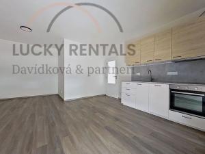 Prodej bytu 1+kk, Praha - Černý Most, Dobrovolného, 31 m2