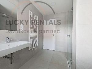 Prodej bytu 1+kk, Praha - Černý Most, Dobrovolného, 31 m2