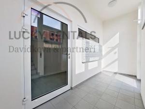 Prodej bytu 1+kk, Praha - Černý Most, Dobrovolného, 31 m2