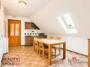 Prodej rodinného domu, Perná, 403 m2