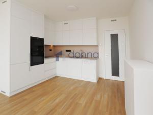 Pronájem bytu 2+kk, Praha, Výstavní, 51 m2