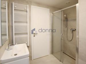 Pronájem bytu 2+kk, Praha, Výstavní, 51 m2
