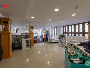 Prodej obchodního prostoru, Karlovy Vary, Divadelní náměstí, 115 m2