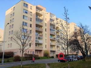Pronájem bytu 1+kk, Praha - Troja, Lešenská, 33 m2