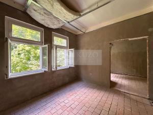 Prodej půdního prostoru, Karlovy Vary, Sadová, 150 m2