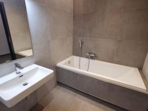 Pronájem bytu 2+kk, Pardubice - Zelené Předměstí, Pod Vinicí, 64 m2