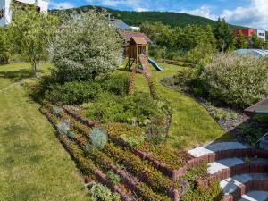 Prodej rodinného domu, Beroun - Beroun-Město, Vinařská, 215 m2