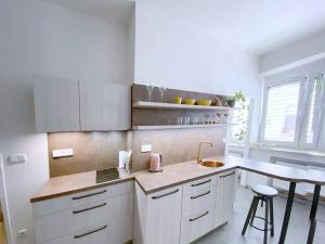 Pronájem bytu 2+kk, Brno, Bulharská, 45 m2