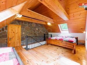 Prodej rodinného domu, Loket - Údolí, 180 m2