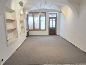 Pronájem obchodního prostoru, Šumperk, Radniční, 33 m2