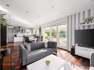 Prodej rodinného domu, Králův Dvůr - Počaply, Královské Údolí, 180 m2