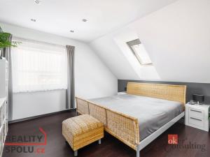 Prodej rodinného domu, Králův Dvůr - Počaply, Královské Údolí, 180 m2