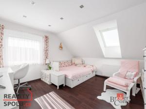 Prodej rodinného domu, Králův Dvůr - Počaply, Královské Údolí, 180 m2