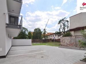 Pronájem garážového stání, Pardubice, Bratranců Veverkových, 16 m2