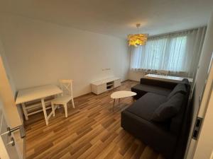 Pronájem bytu 2+kk, Praha - Michle, Ohradní, 50 m2