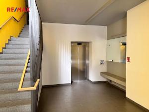 Pronájem bytu 2+kk, Praha - Modřany, Boženy Jandlové, 56 m2