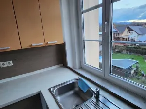 Pronájem bytu 2+1, Ostrov, Hroznětínská, 60 m2