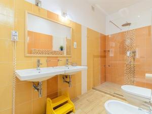 Prodej činžovního domu, Prostějov, Husovo nám., 295 m2