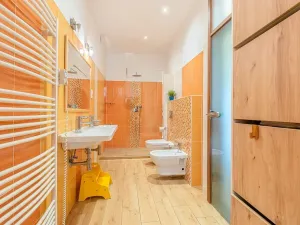 Prodej činžovního domu, Prostějov, Husovo nám., 295 m2