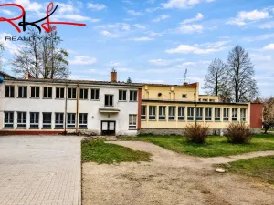 Prodej obchodního prostoru, Chlum u Třeboně, Třeboňská, 1300 m2