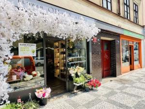 Pronájem obchodního prostoru, Praha - Michle, Nuselská, 32 m2