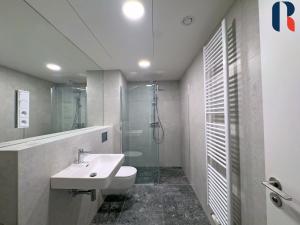 Pronájem bytu 2+kk, Praha - Modřany, Československého exilu, 60 m2