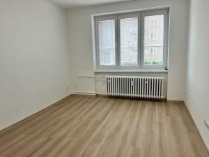 Pronájem bytu 2+1, Hradec Králové, Průmyslová, 36 m2