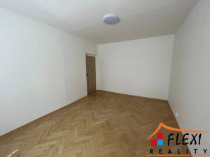 Pronájem bytu 2+1, Opava, Milady Horákové, 55 m2