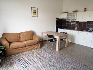Pronájem bytu 2+kk, Praha - Vinohrady, náměstí Jiřího z Lobkovic, 52 m2